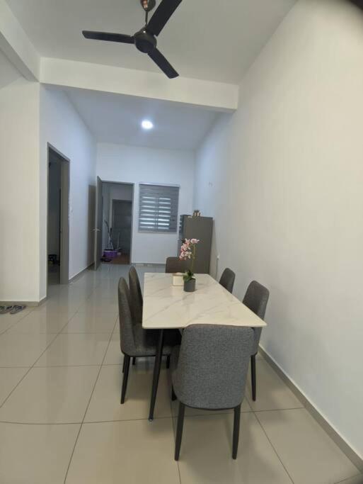 ג'יטרה Cikgu I&S Homestay מראה חיצוני תמונה