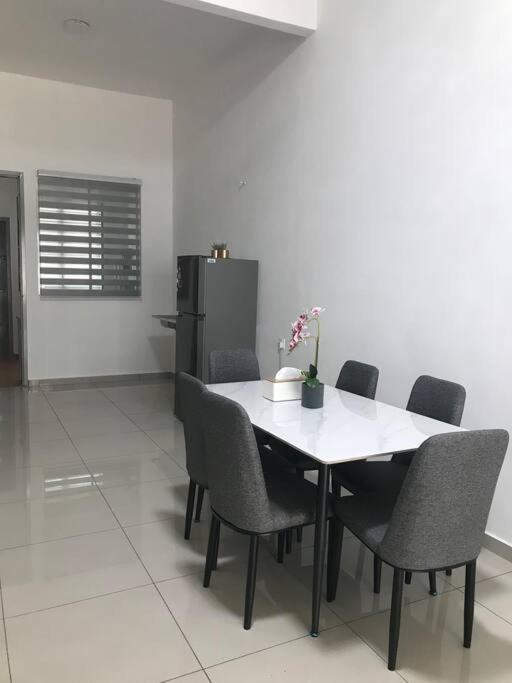 ג'יטרה Cikgu I&S Homestay מראה חיצוני תמונה